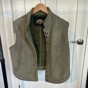 Super cute green vest, County  Clothing Company, the Cheyenne Collection